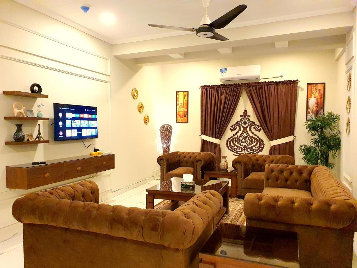 Luxurious Landing Apartments & Suites Bahria Town Rawalpindi Exterior foto